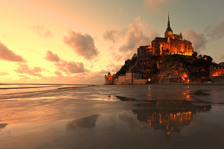 Mont Saint Michel istock