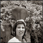 woman-with-amphora-san-francesco