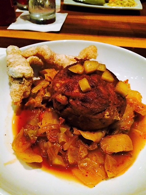 louisiana-cochon-with-cabbage-cracklins-and-pickled-peaches